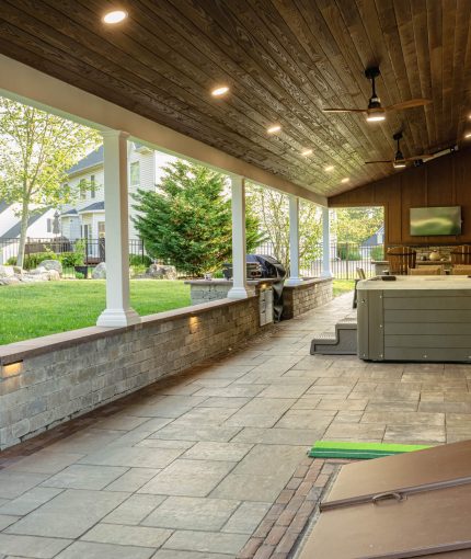 stubbs2025-7032-HDR_(2048)